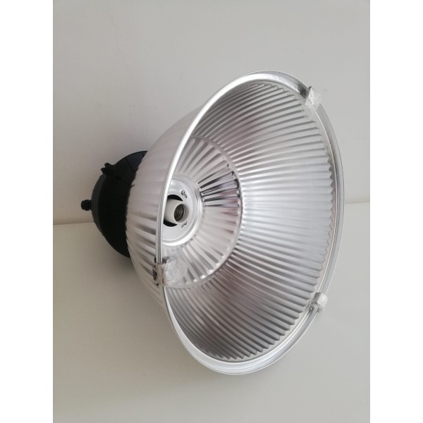 Reflector industrial e40 negro completo (sin/alimentado)